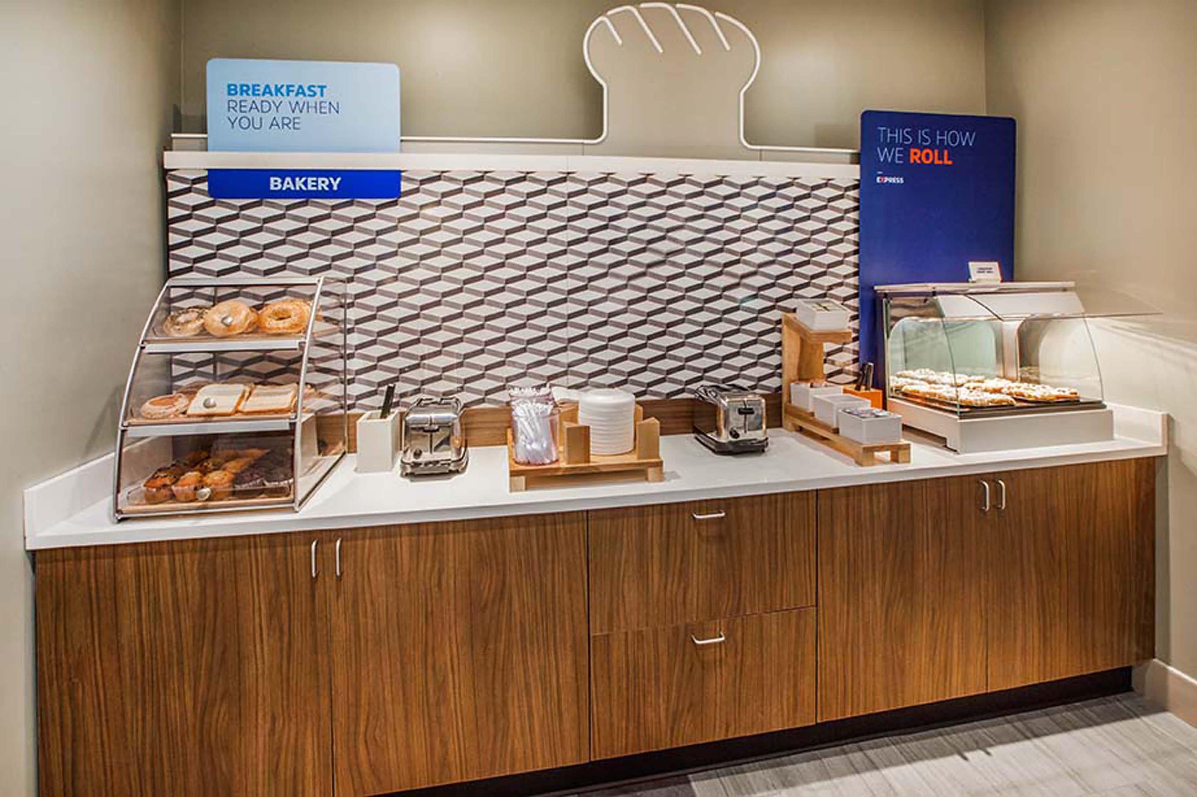 Holiday Inn Express - Canton By Ihg Екстер'єр фото